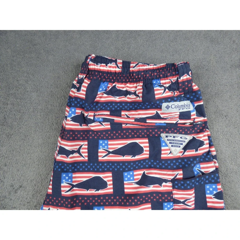 Columbia PFG Mens Shorts Medium Blue Red American Flag Fish Print Mesh Lined 6in